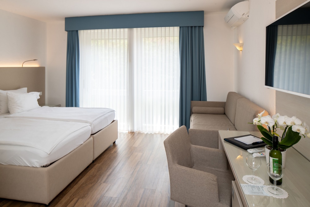 غرفة سوبيريور بسرير كينج، Hotel Campione 4/6