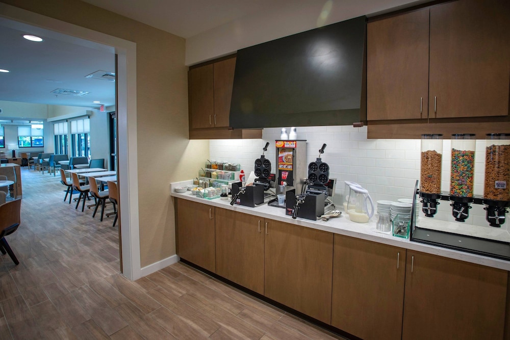 Residence Inn By Marriott Pensacola Airport/Medical Center 40/48