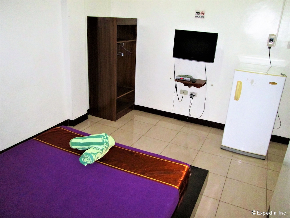 St. Nicolas Inn CDO City Center 30/55
