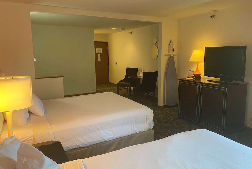 Howard Johnson by Wyndham Manteno 14/33