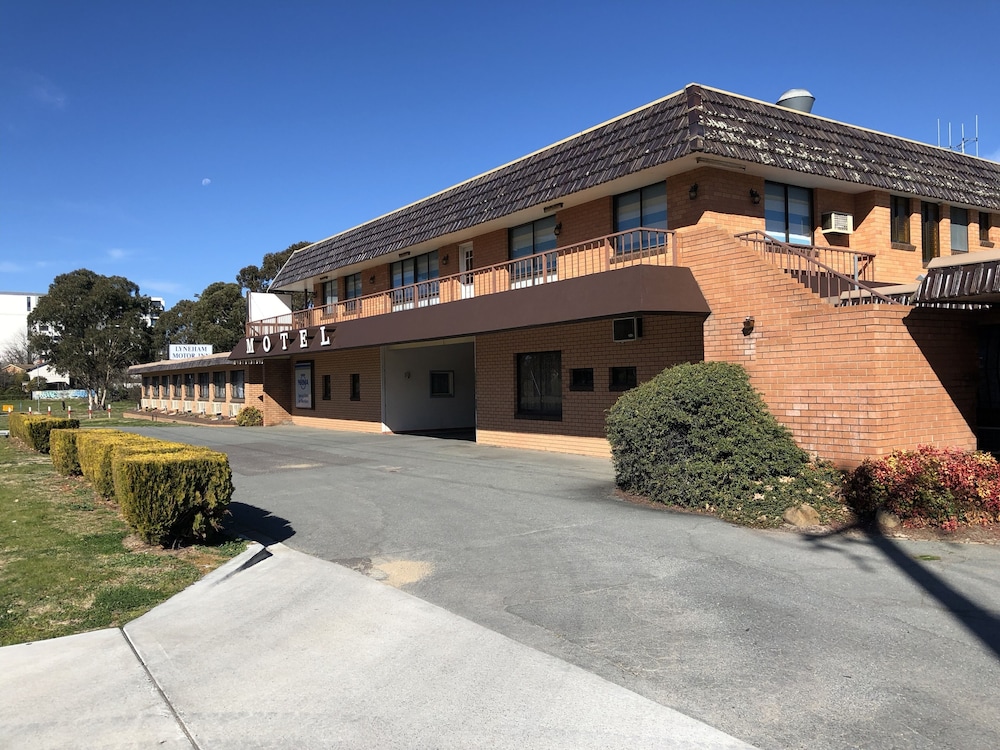 Canberra Lyneham Motor Inn 45/48
