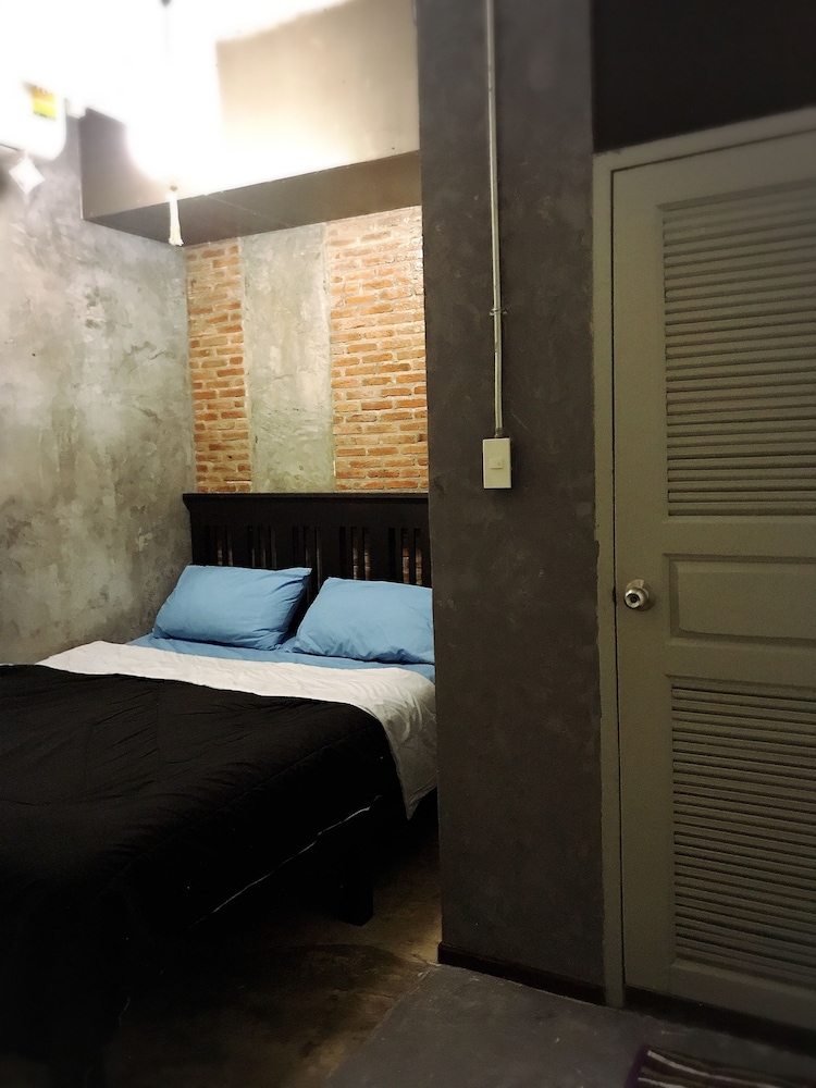 Retro Lanna Hostel Chiangmai 15/35