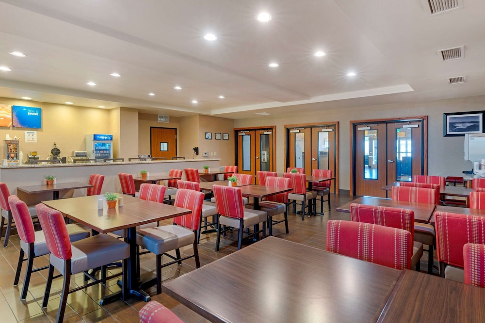 Comfort Suites Redding - Shasta Lake 39/52