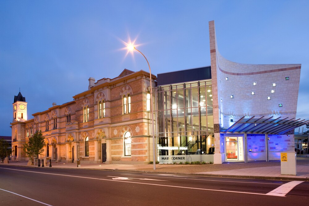 Limestone Coast Tourist Park 1/50