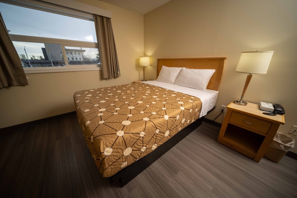 Fort St. John Motor Inn 9/50
