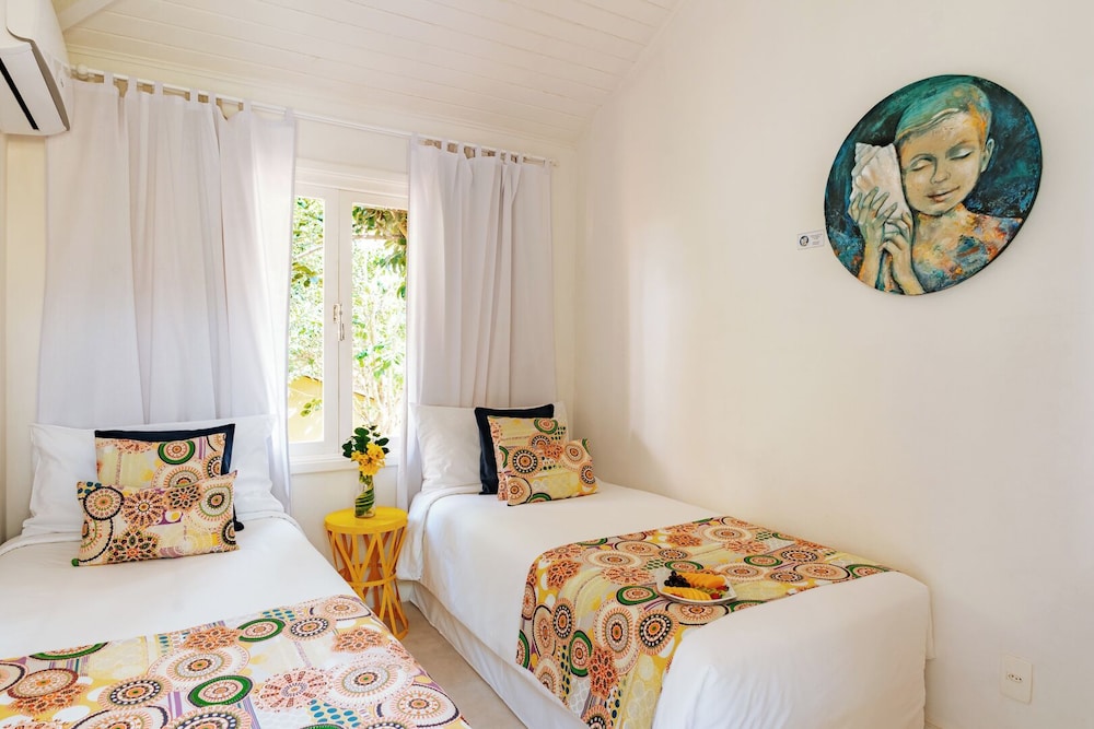 LUXURY, SUITE