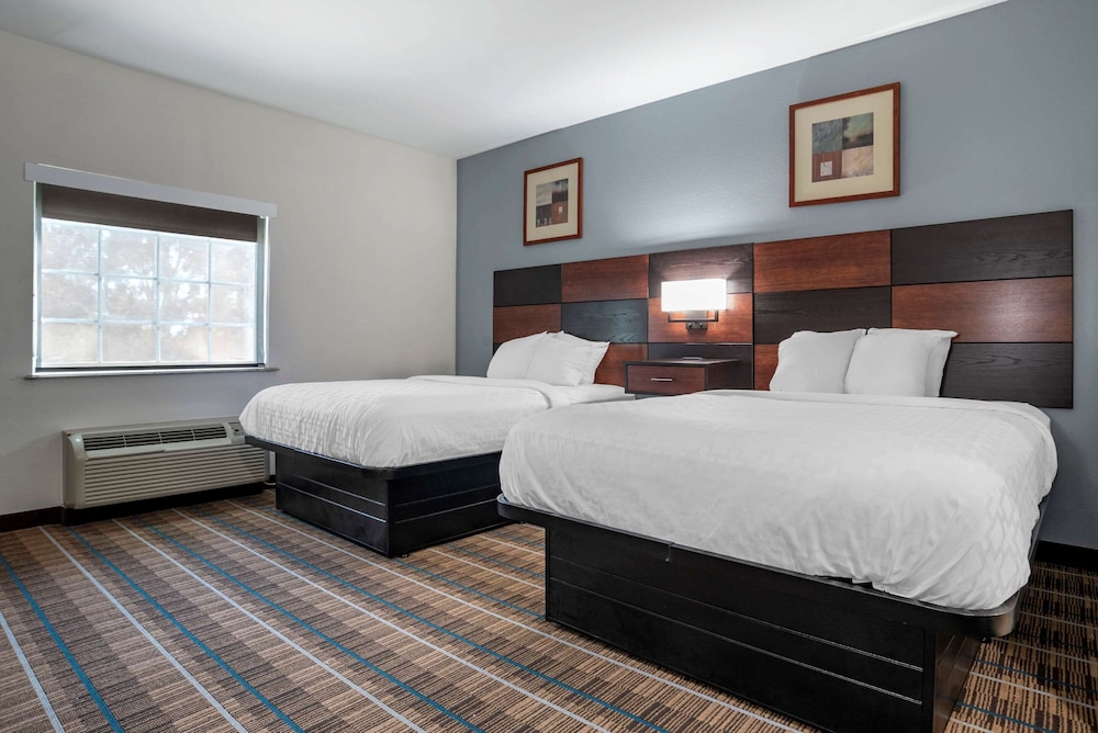 Standard, 2 Queen Beds