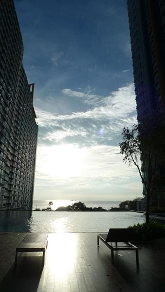 The Relaxing Room Lumpini Beach Jomtien 37/47