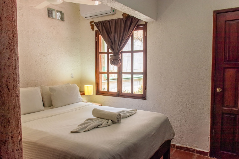 Apart Hotel Casaejido 34/88