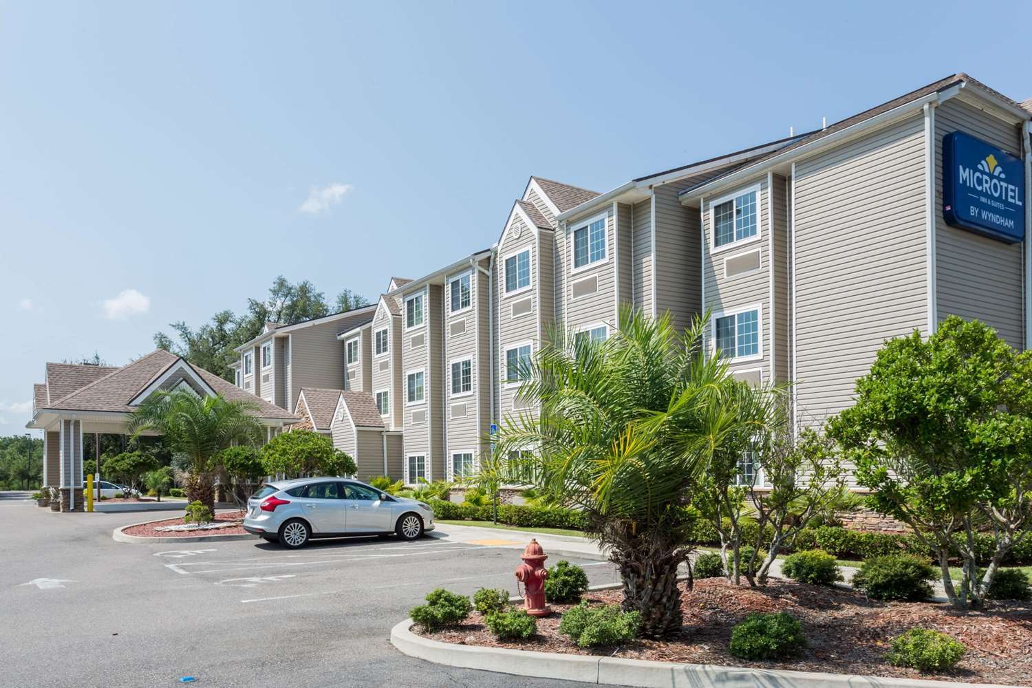 Microtel Inn & Suites by Wyndham Jacksonville Airport 37/40