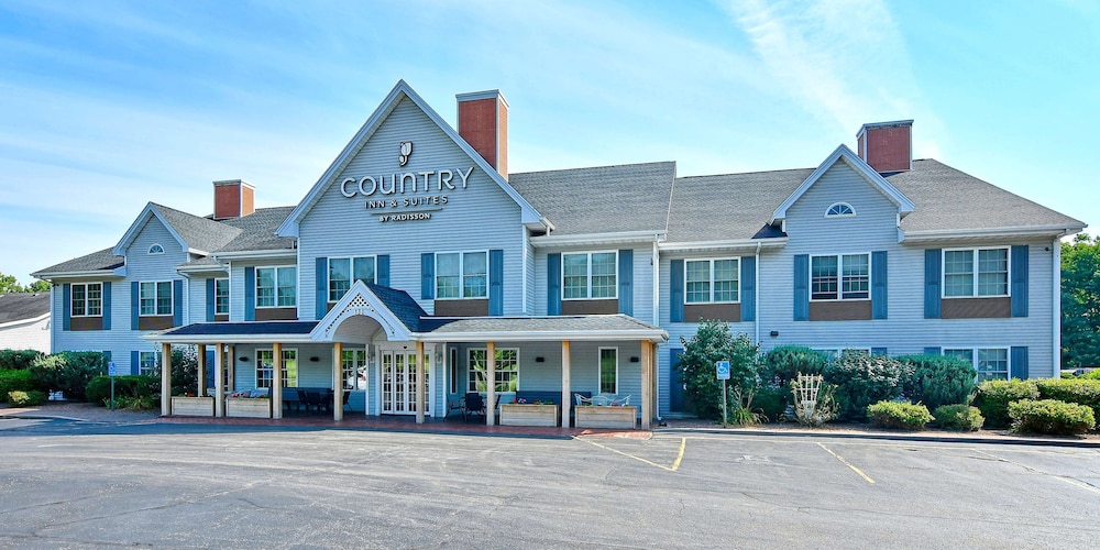Country Inn and Suites By Radisson Mount Morris NY 4/28