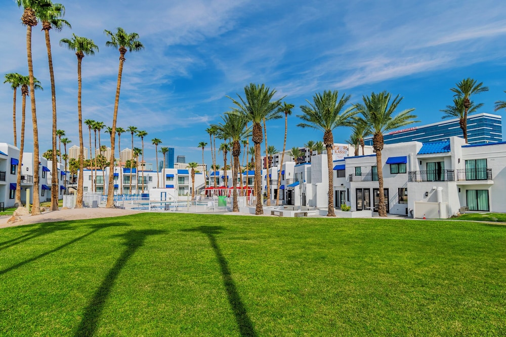 Serene Vegas Boutique Hotel 48/50