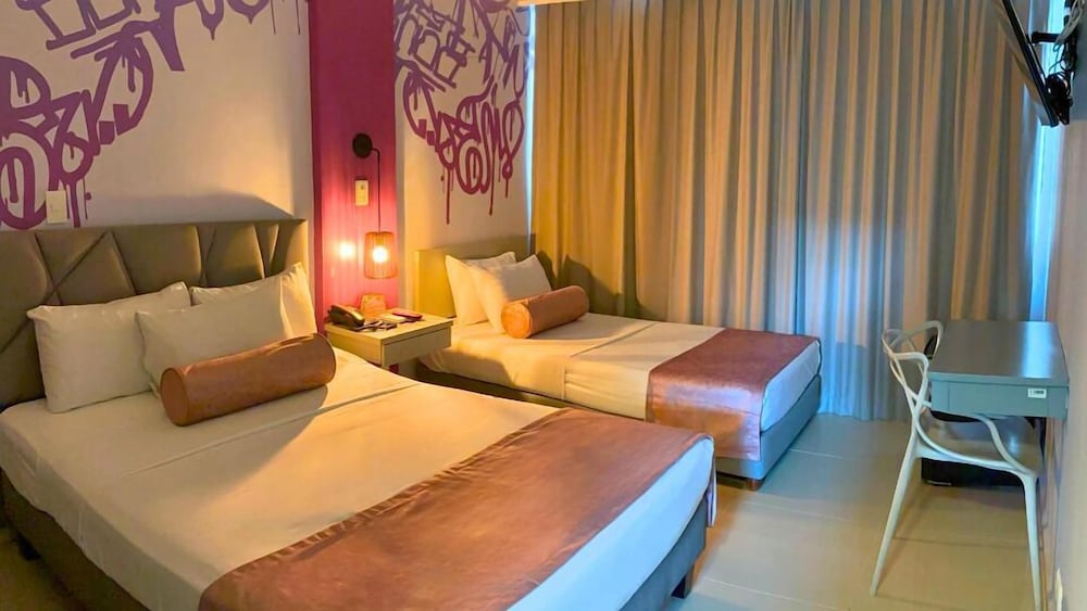 SUPERIOR, DOUBLE BED