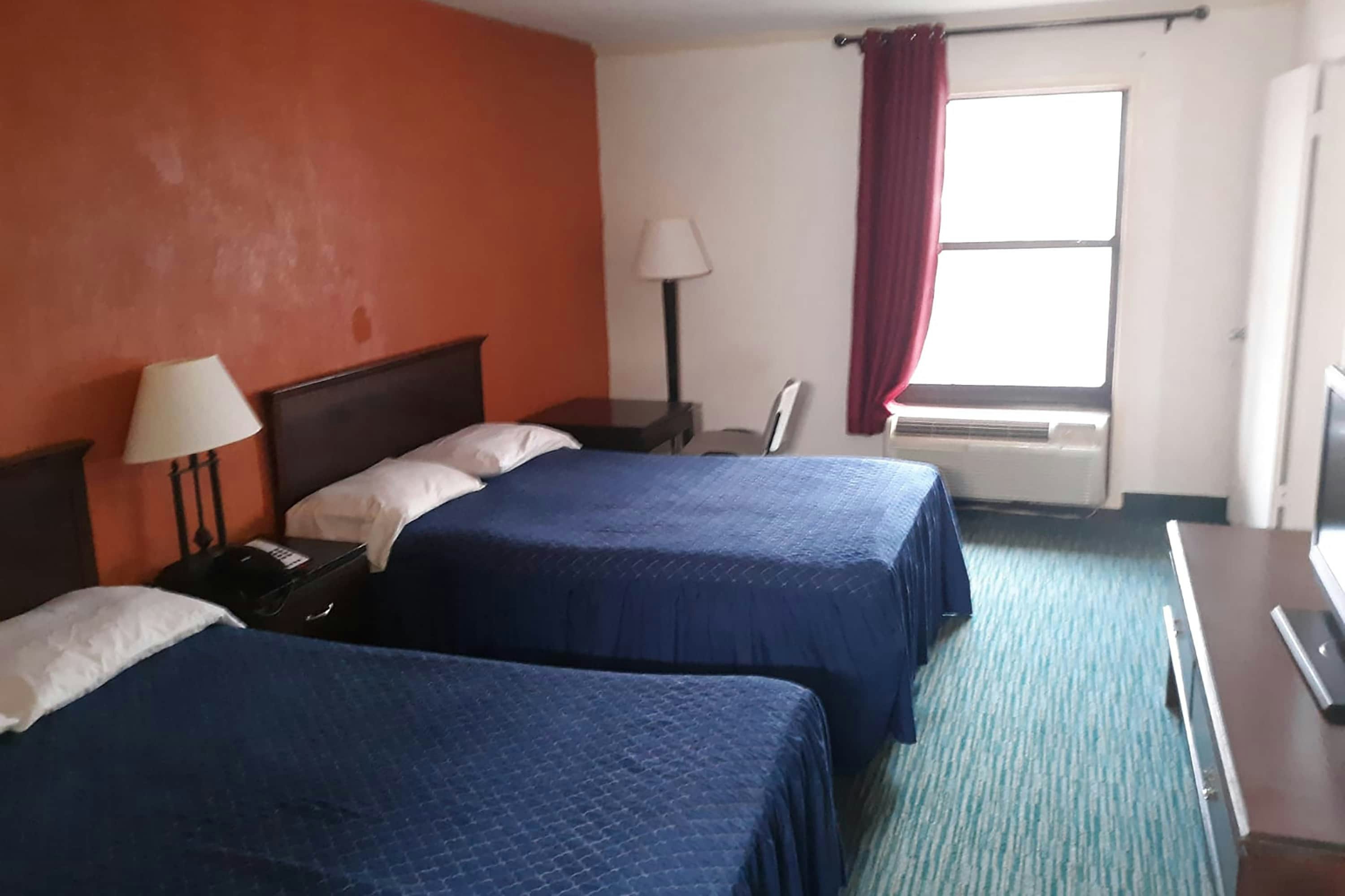OYO Hotel Pensacola I-10 & Hwy 29 11/39