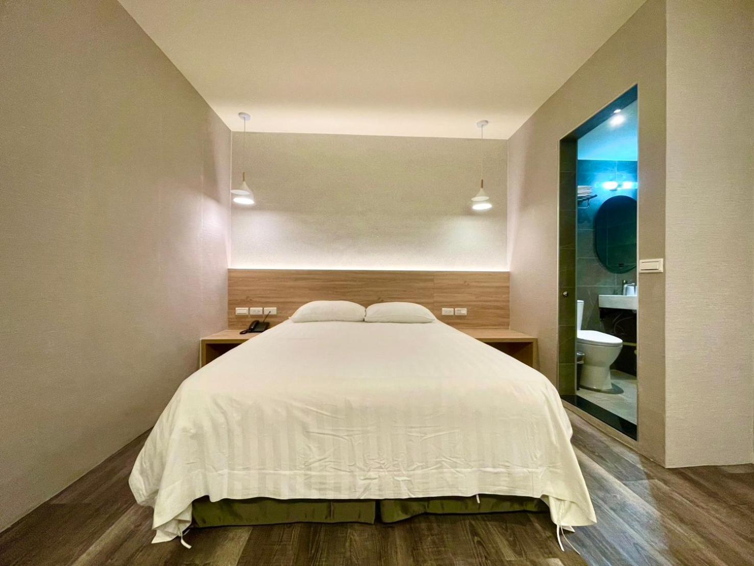 Economy, Double Bed, No Window