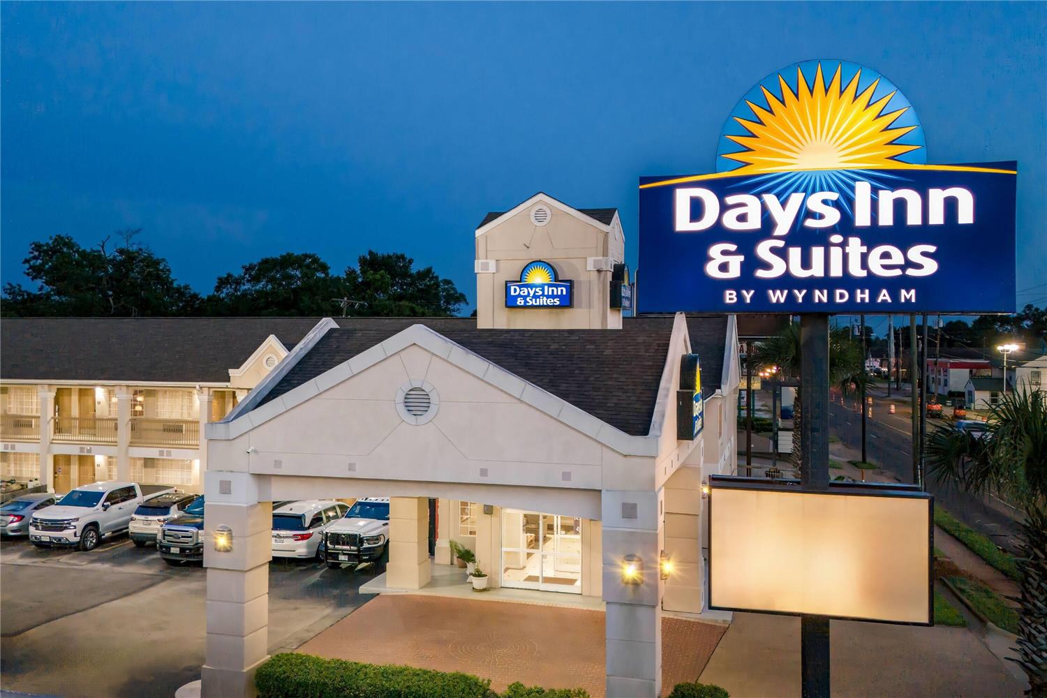 Days Inn By Wyndham Nacogdoches/Sfa University/Downtown 1/12