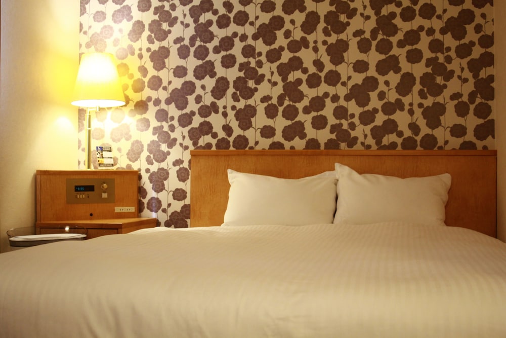 غرفة صغيرة بسرير فردي، Hotel Premium Green Sovereign 2/6