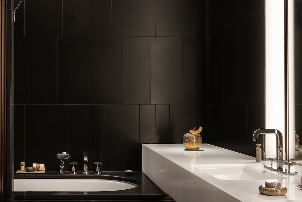 Bulgari Hotel Tokyo 50/50