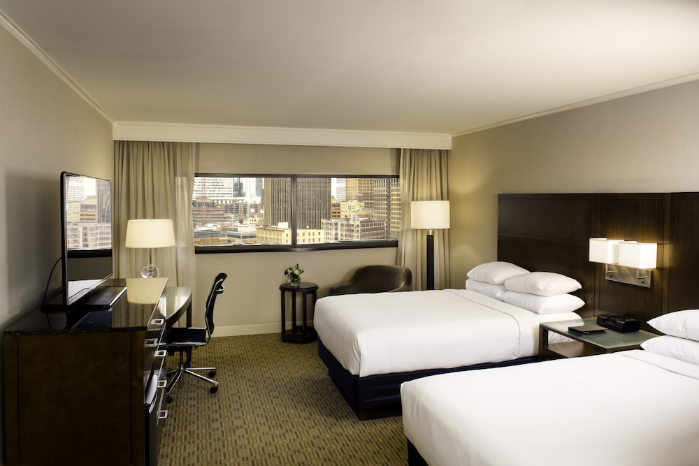 Hyatt Regency Milwaukee 20/73