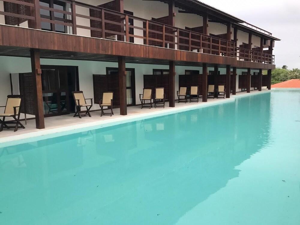 Rox by Essenza Hotel 6/21