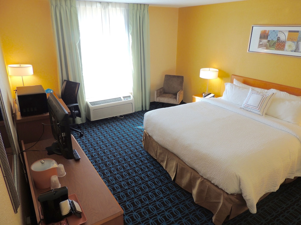 Fairfield Inn And Suites By Marriott Valparaiso 5/17