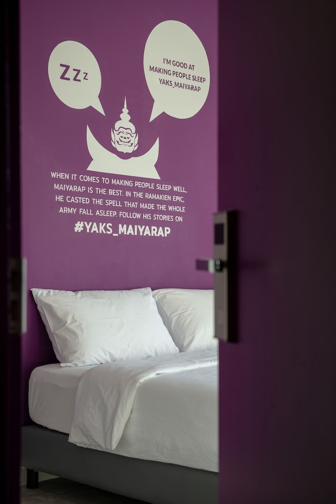 Yaks Hostel 26/40