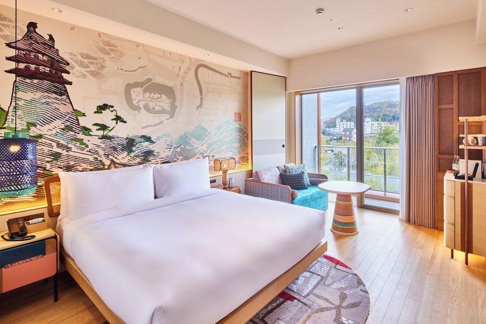 Standard, King Bed, Balcony