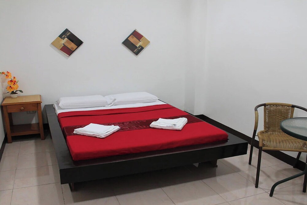 St. Nicolas Inn CDO City Center 24/55