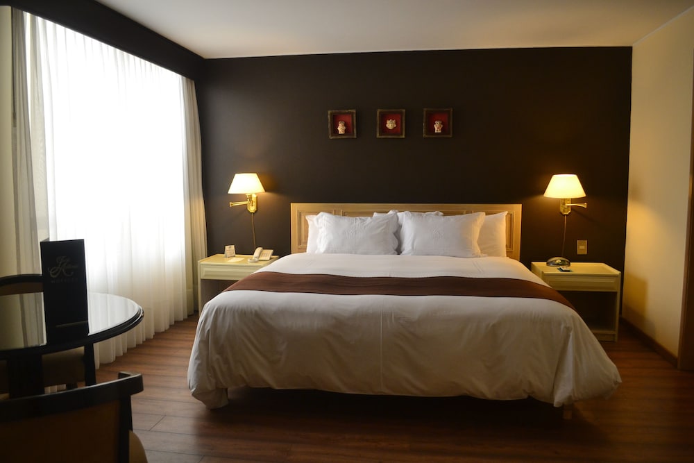 Hotel Jose Antonio Executive 11/46