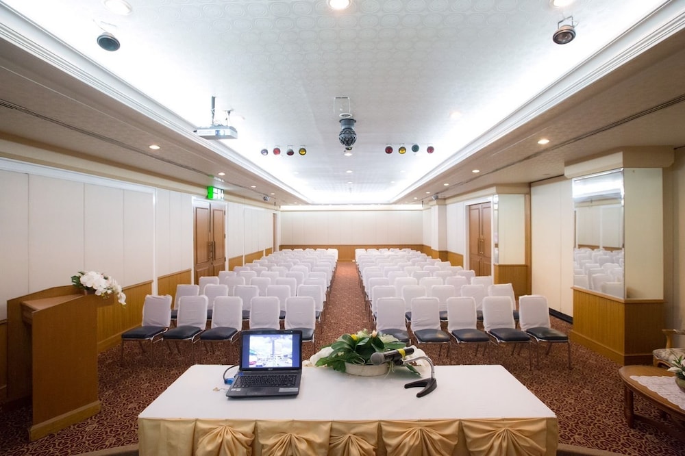 V L Hatyai Hotel 55/65