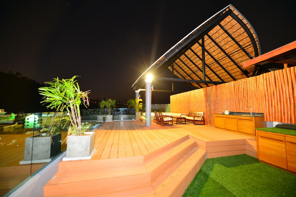 Bukit Pool Villas 16/44