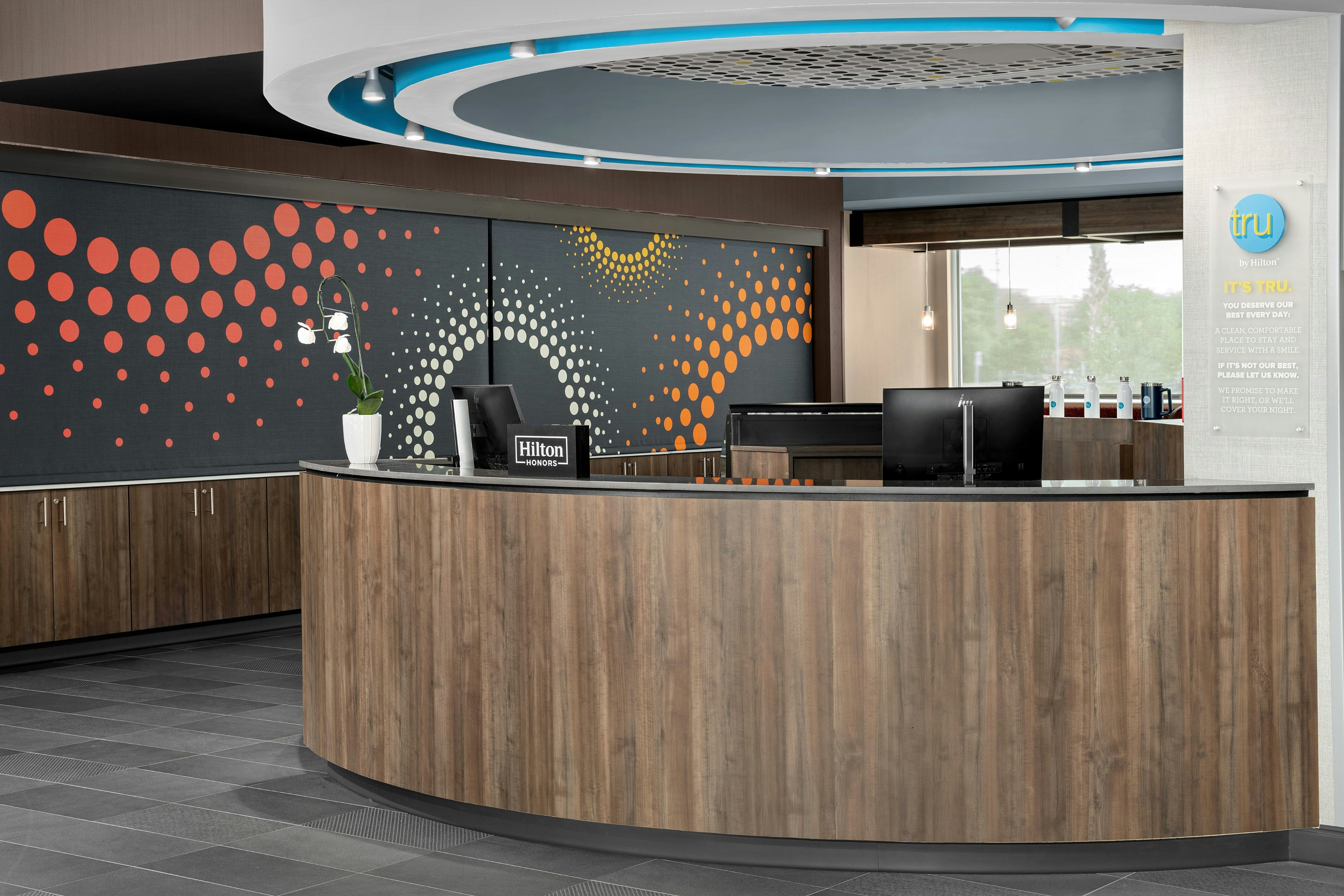 Tru by Hilton Jacksonville Airport I-95 8/37