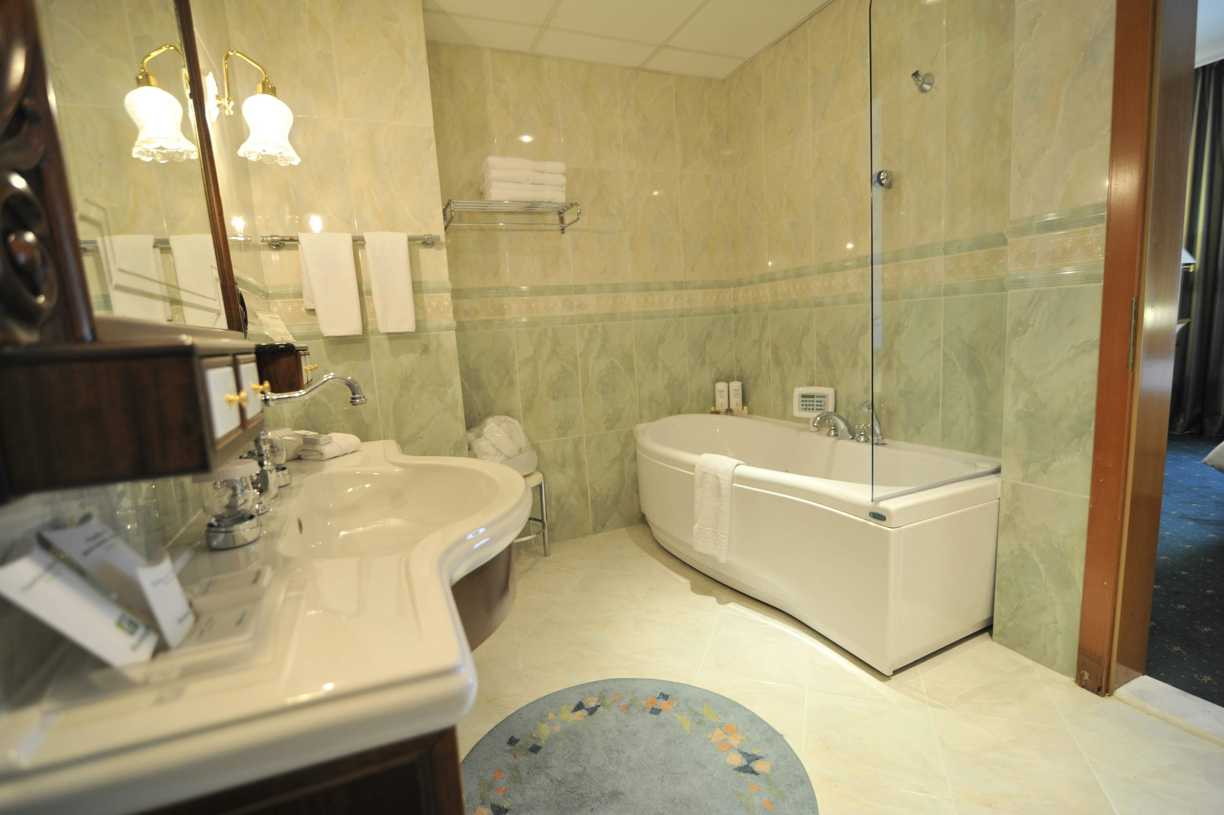 Holiday Inn Skopje 39/39