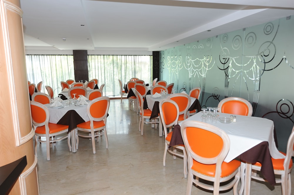 Rive Hôtel 48/58