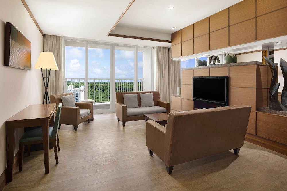 THE WESTIN RESORT GUAM 26/51