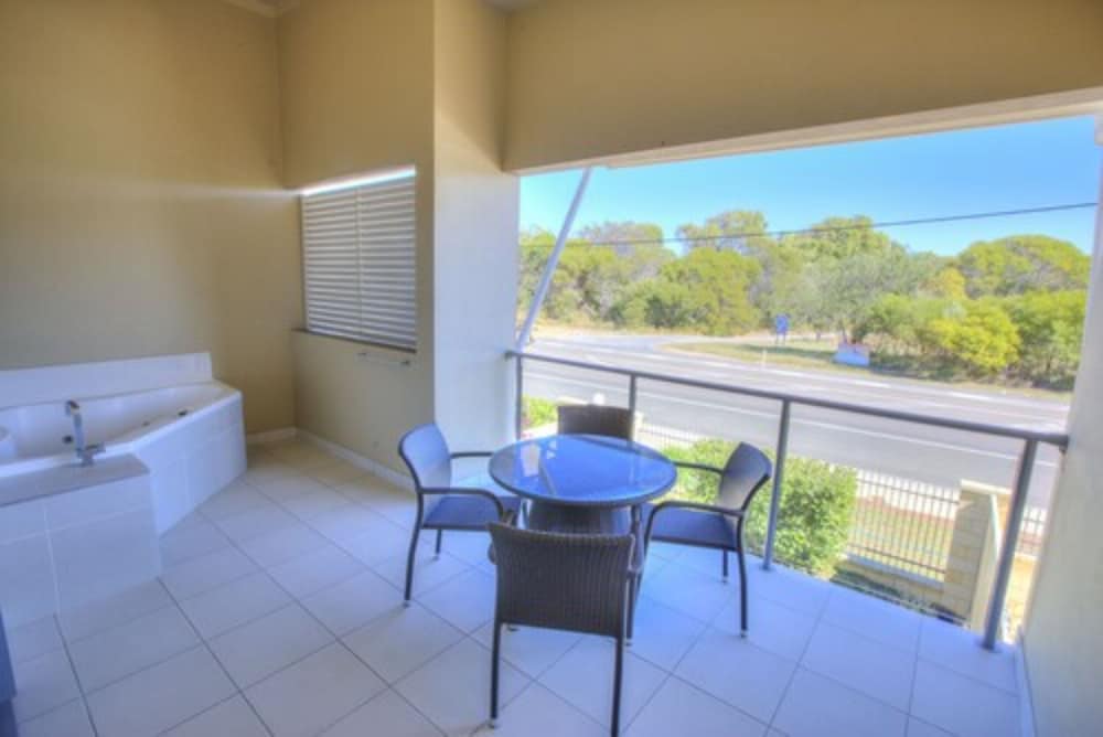 1770 Lagoons Central Apartment Resort 31/50