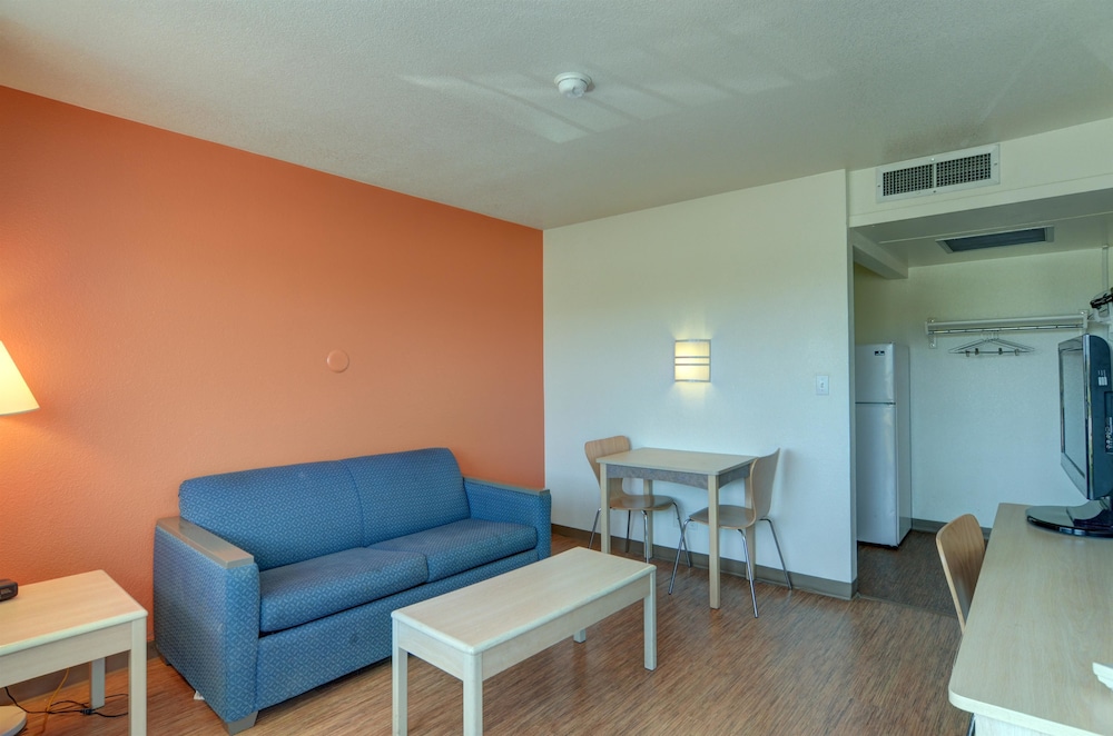 Motel6 Casper, WY 43/63