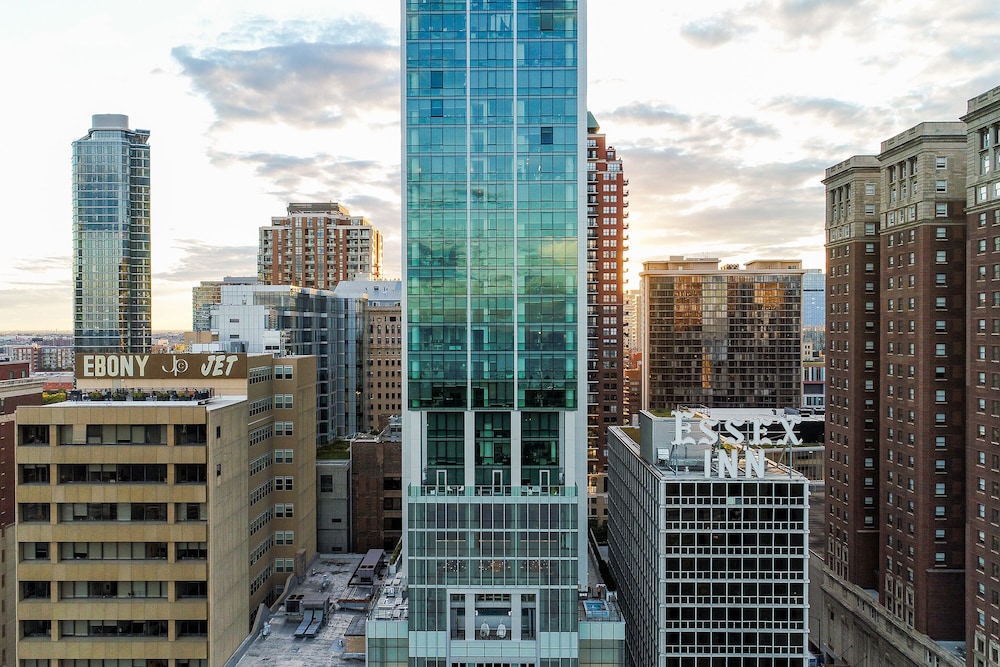Sentral Michigan Avenue 2/58
