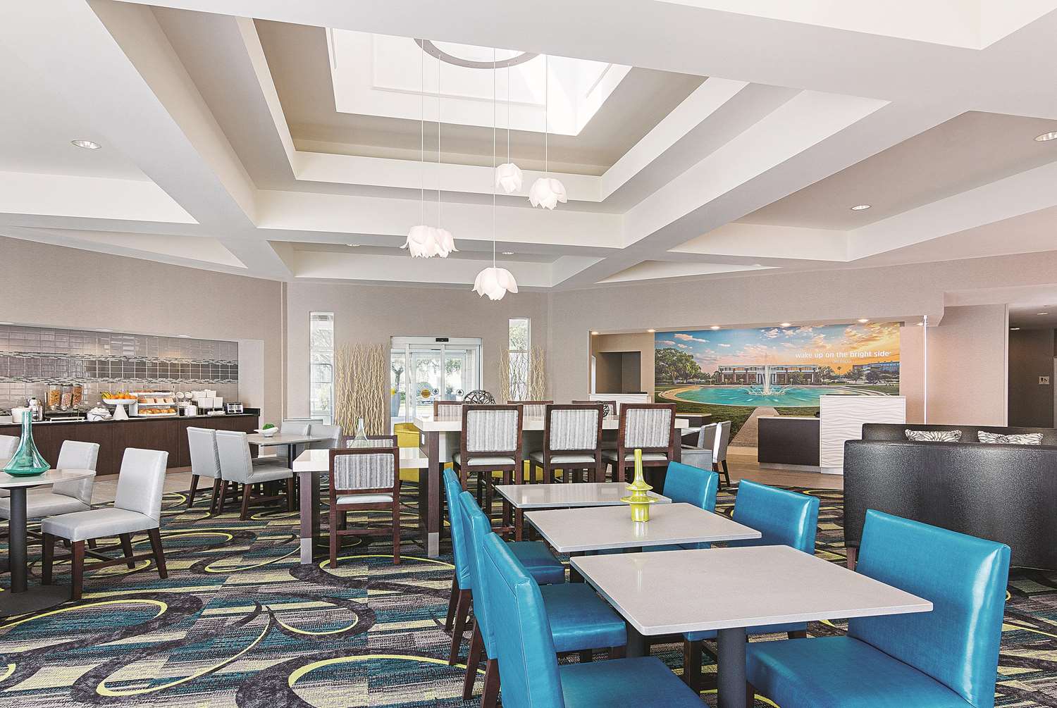 La Quinta Inn Suites By Wyndham Orlando Ucf 37/45