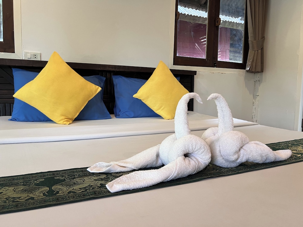 Pang Mai Resort 25/50