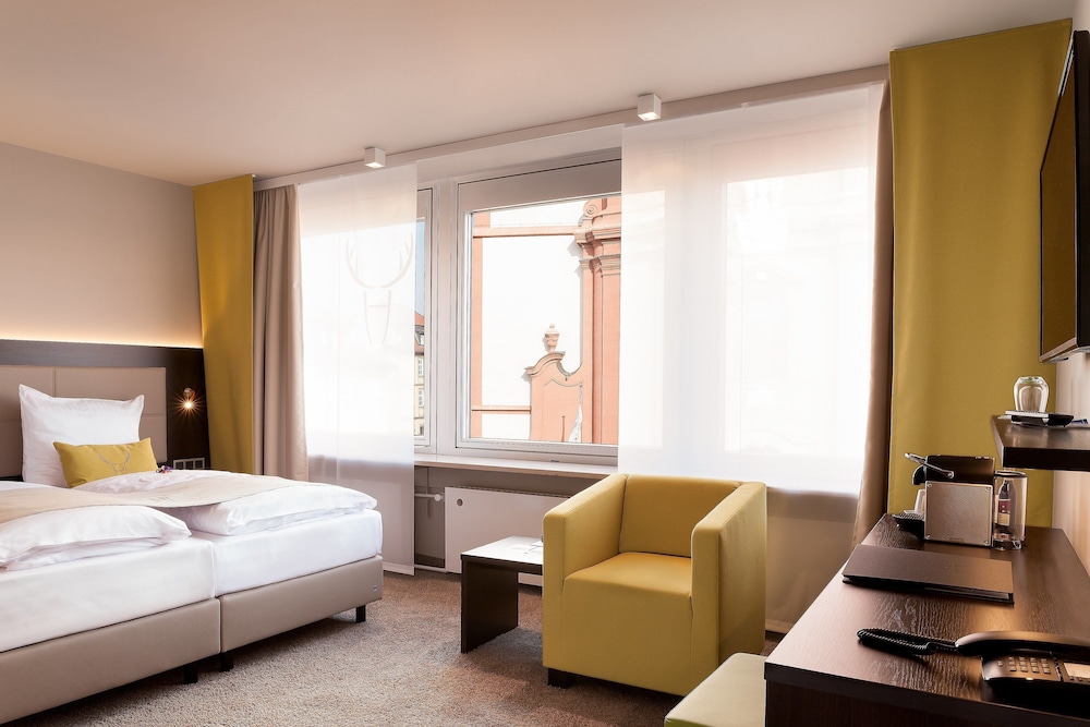 Hotel Platzhirsch 10/53