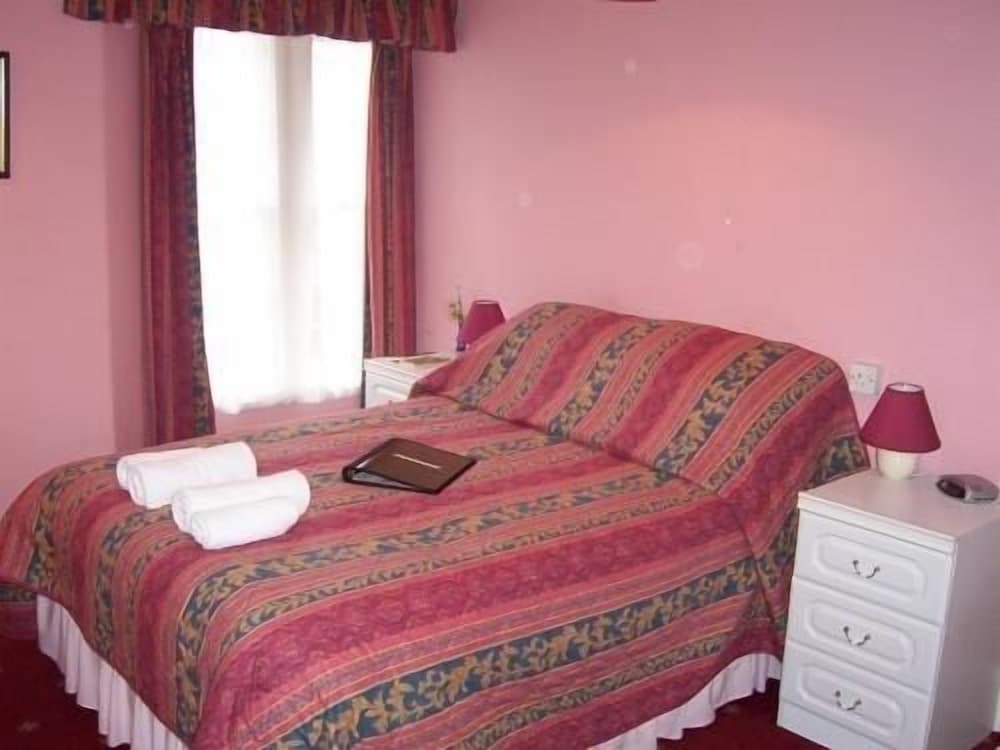 The Darnley Hotel 19/50