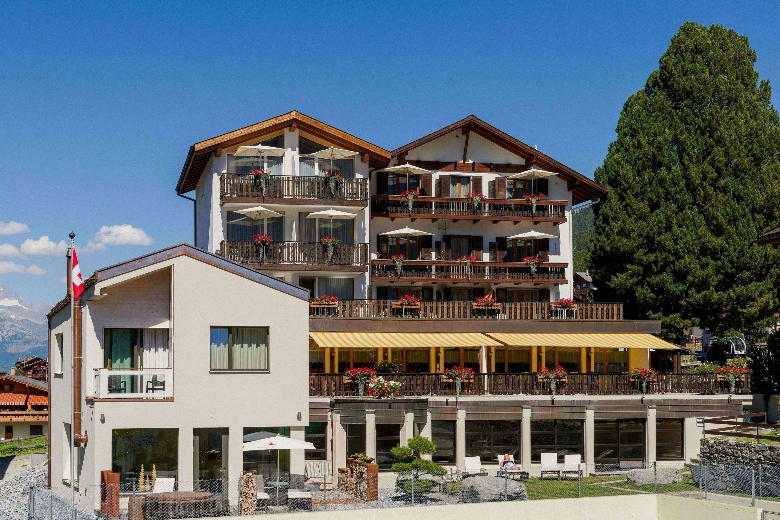MATTERHORN VALLEY HOTEL & SPA HANNIGALP 1/12