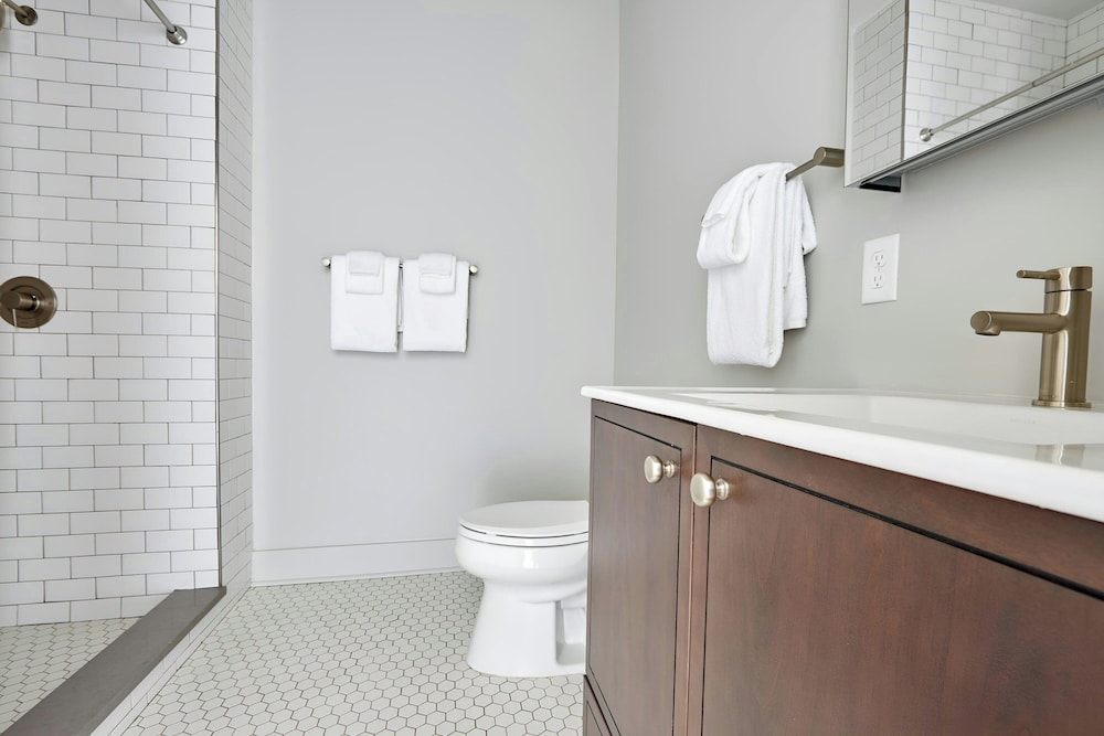 Sonder - Drayton Apartments 41/42