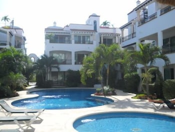 Gaviotas II Condo Hotel 8/39