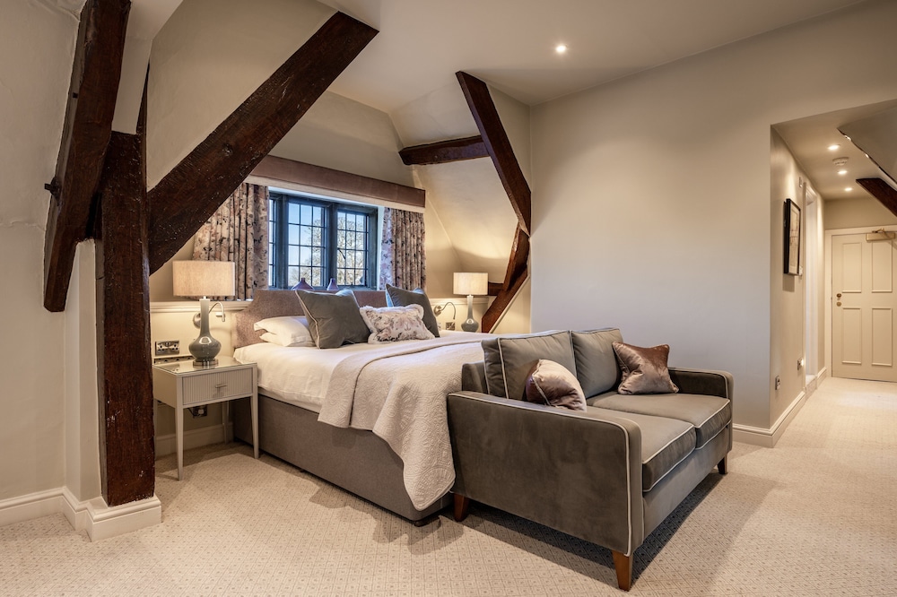 Manor Suite