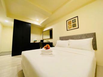 Deluxe, Single Bed, Queen Bed, No Window