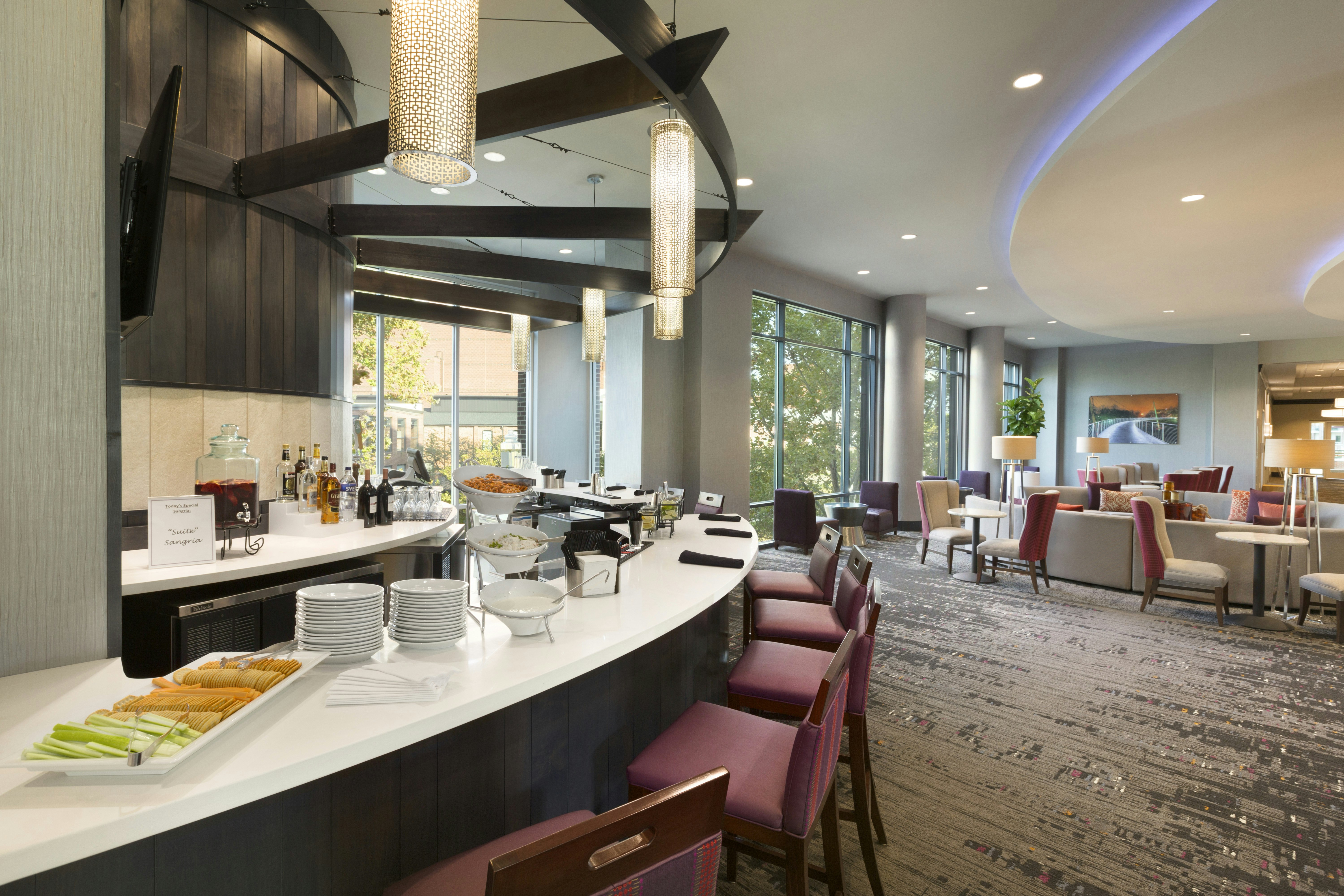 Embassy Suites By Hilton Greenville Downtown Riverplace 47/64