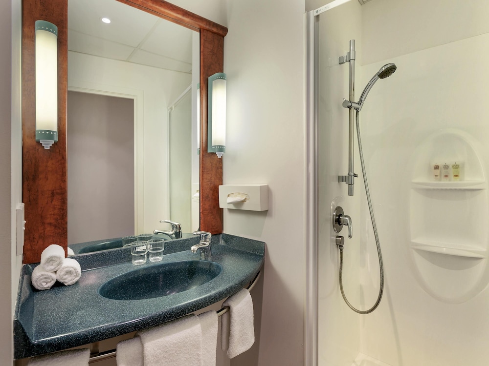 IBIS WELLINGTON 44/68