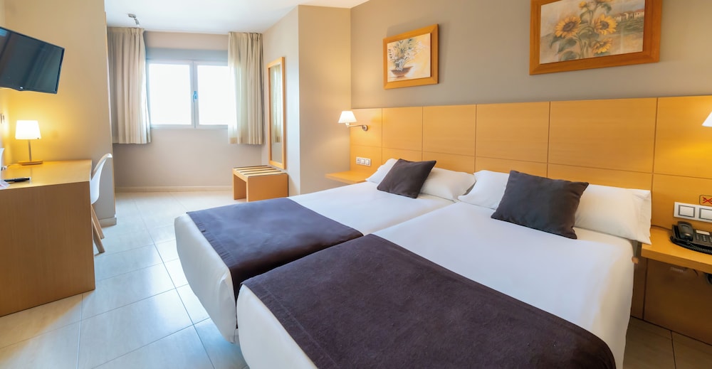 Hotel La City Estacion 16/66